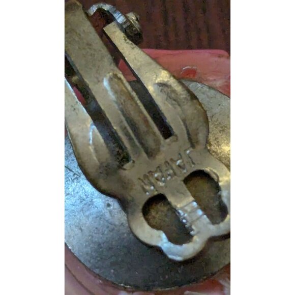 Vintage Japan Pink Clip-On Cluster Earrings With Faux Pearls & Acrylic Petals - Picture 7 of 7